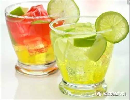 煙臺波絲蒂學校7月22日時尚冰品冷飲咖啡班開課啦！